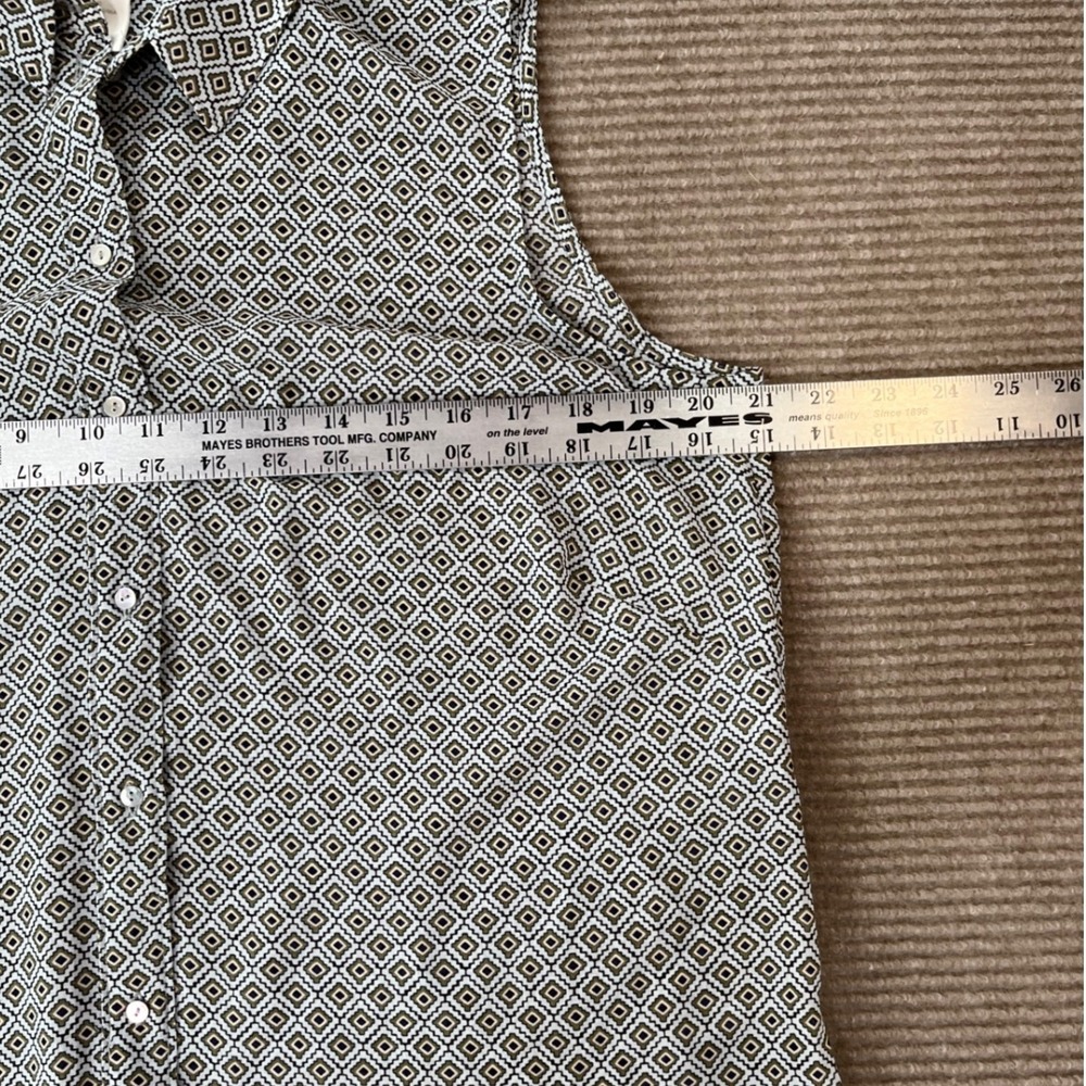 HM Womens Sleeveless Button Down Blouse Geometric‎ Diamond Print Green Size 12 - Picture 2 of 6